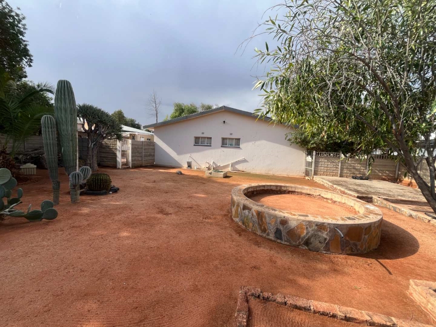 3 Bedroom Property for Sale in Flora Park Northern Cape